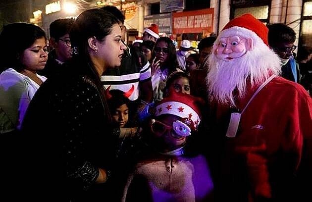 Pomp and Grandeur Return to Christmas Celebrations across India After Covid Gap
