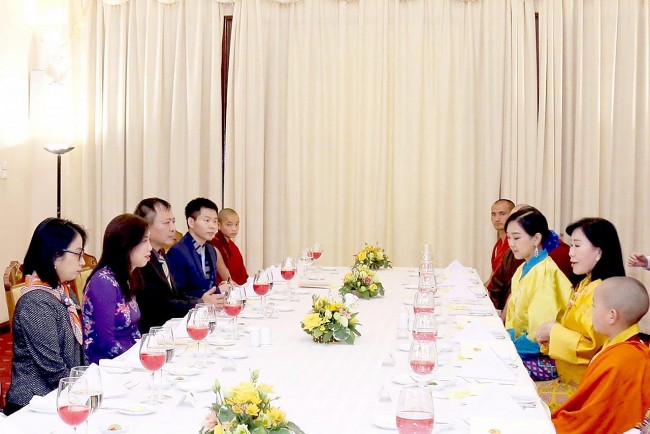 Vietnam, Bhutan Agree to Work on Opening Direct Air Route