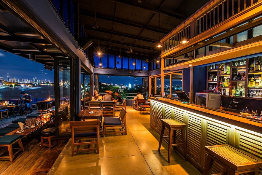 3 Ideal Rooftop Restaurants  Bars to Celebrate New Year's Eve in Binh Thanh