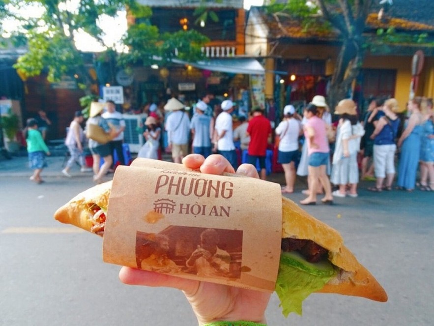  Banh Mi Phuong is named as one of the best banh mi's restaurant in Hoi An. Photo: Internet