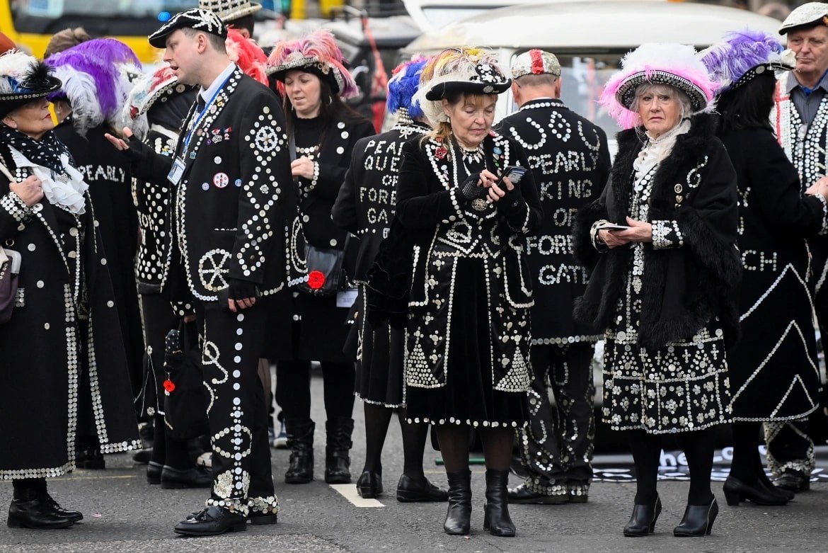 Performers take part in the London New Year's Day Parade in the United Kingdom's capital. [Toby Melville/Reuters]