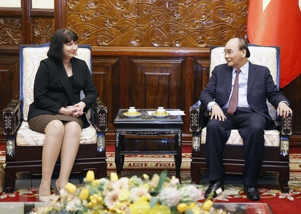 President Nguyen Xuan Phuc (R) and Romanian Ambassador Cristina Romila. Photo: VNA