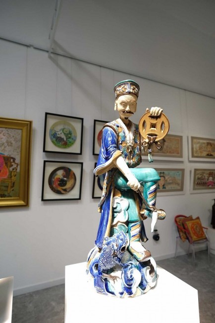 “Mysterious Asia” - Painting And Ceramic Exhibition Opens In Ho Chi Minh City