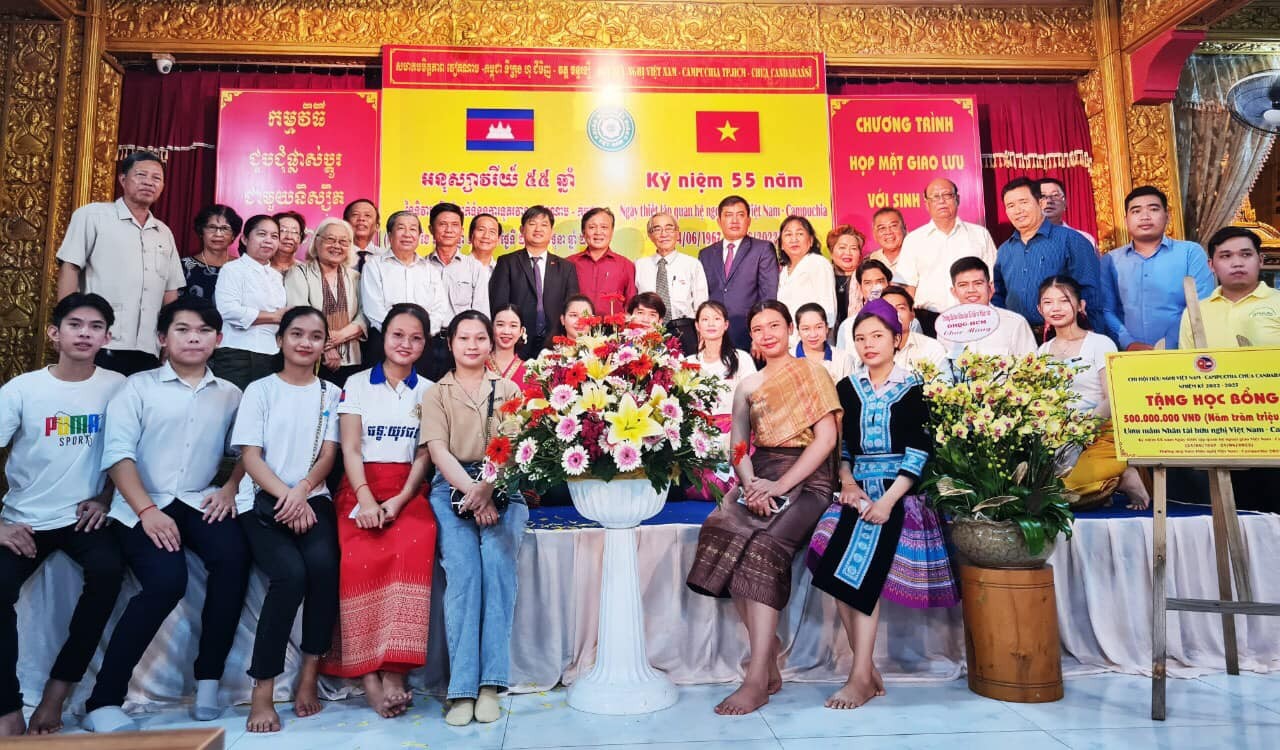 Ho Chi Minh City's Vietnam - Cambodia Friendship Association Focuses on Voluntary, Charity Work