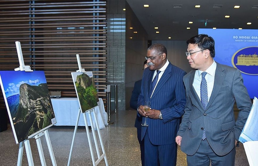 Vietnam and Angola Boost Broad-based Cooperation