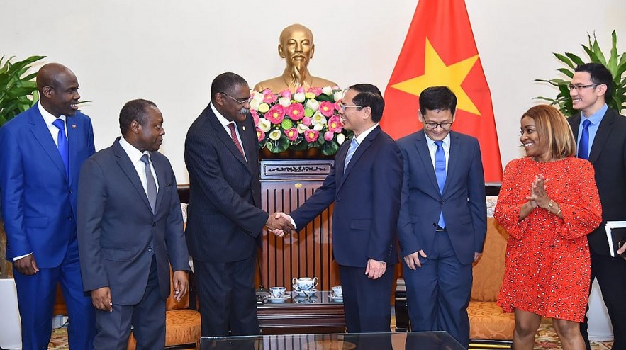 Vietnam and Angola Boost Broad-based Cooperation