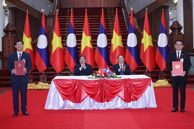 Giving Highest Priority to Reinforcement, Development of Vietnam-Laos Ties