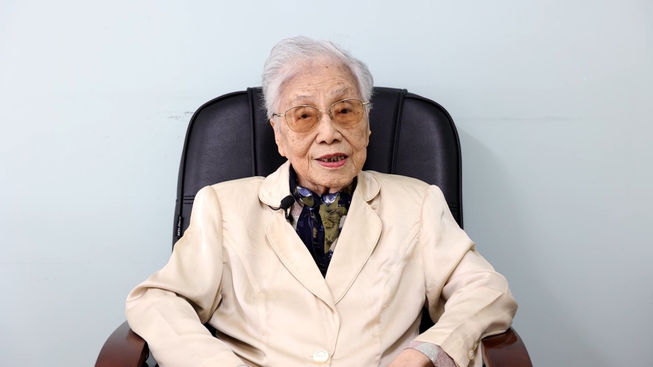 Former VP Nguyen Thi Binh Thanks Historical Witnesses of the Paris Peace Accord