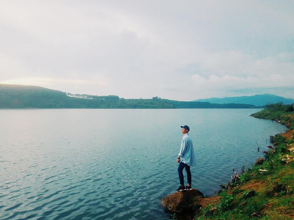 explore the mesmerizing natural pleiku lake in the central highlands