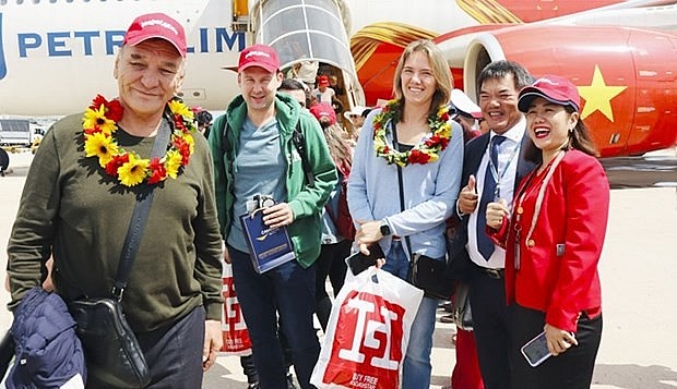Vietnam’s tourism sector targets to welcome about 8 million foreign tourist arrivals next year. Photo: VNA