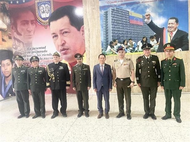 The Vietnam Embassy in Venezuela and a local university on December 14 celebrated the 78th founding anniversary of the Vietnam People’s Army (VPA) (December 22, 1944 - 2022) and the 33rd All People’s Defence Festival (December 22, 1989 – 2022).