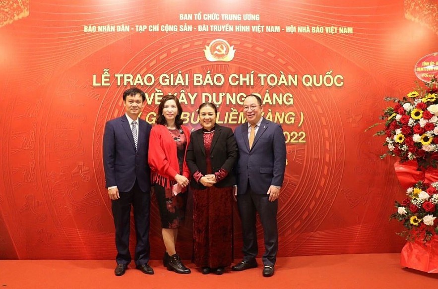 VNT Offers Helpful Forum for Overseas Vietnamese to Develop Homeland