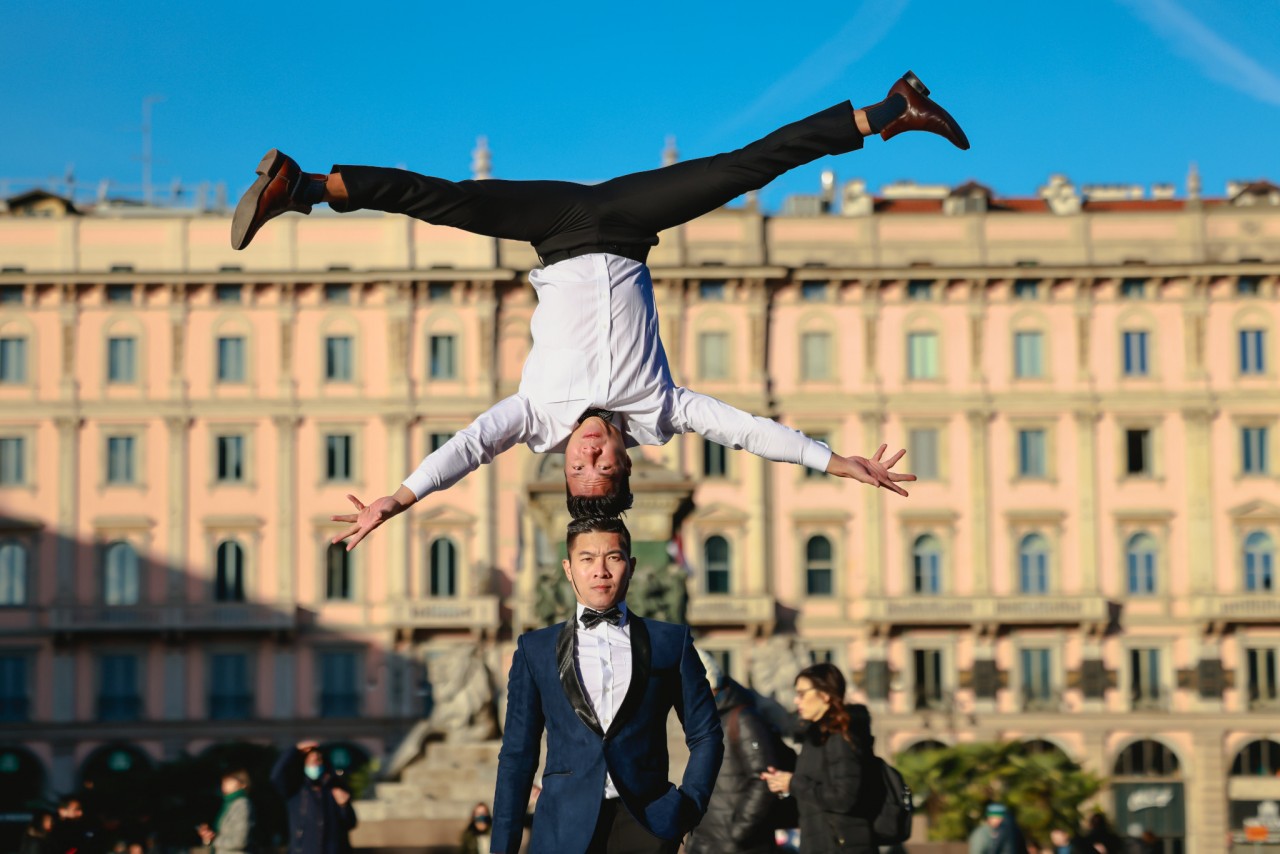 Giang Brothers Perform Insane Public Acrobatic Stunt Challenge in Italy