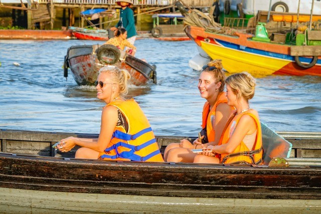 Cai Rang Floating Market 'Floats' Again