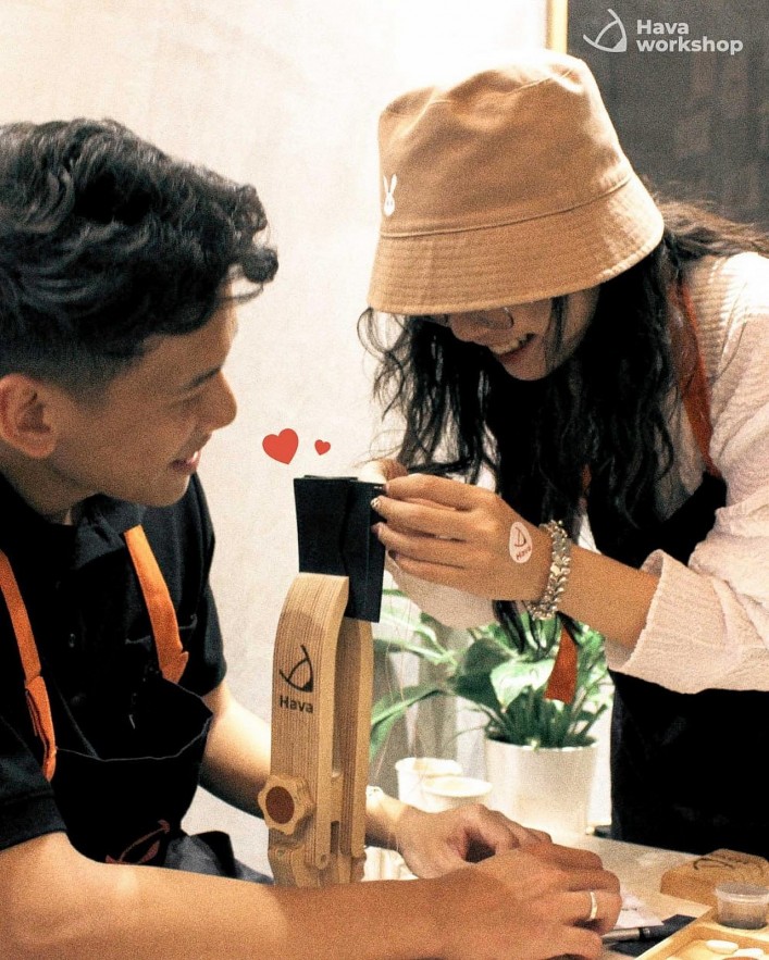 Handmade Your Valentine's Day Gifts with Diverse Workshops in Hanoi