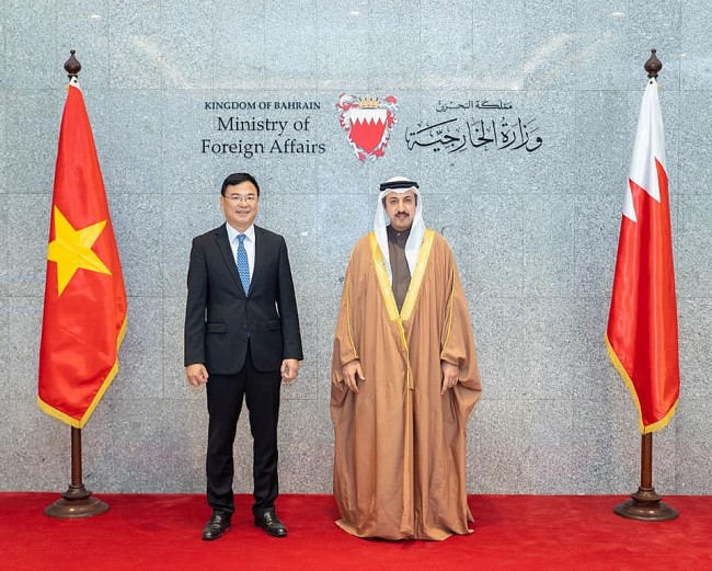 Vietnam, Bahrain to Ramp up Bilateral Cooperation