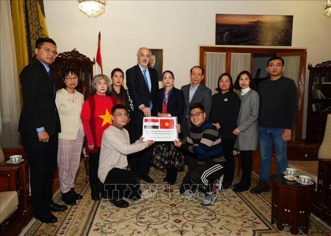 Vietnamese in Russia join hands to help earthquake victims in Syria. Photoo: VNA