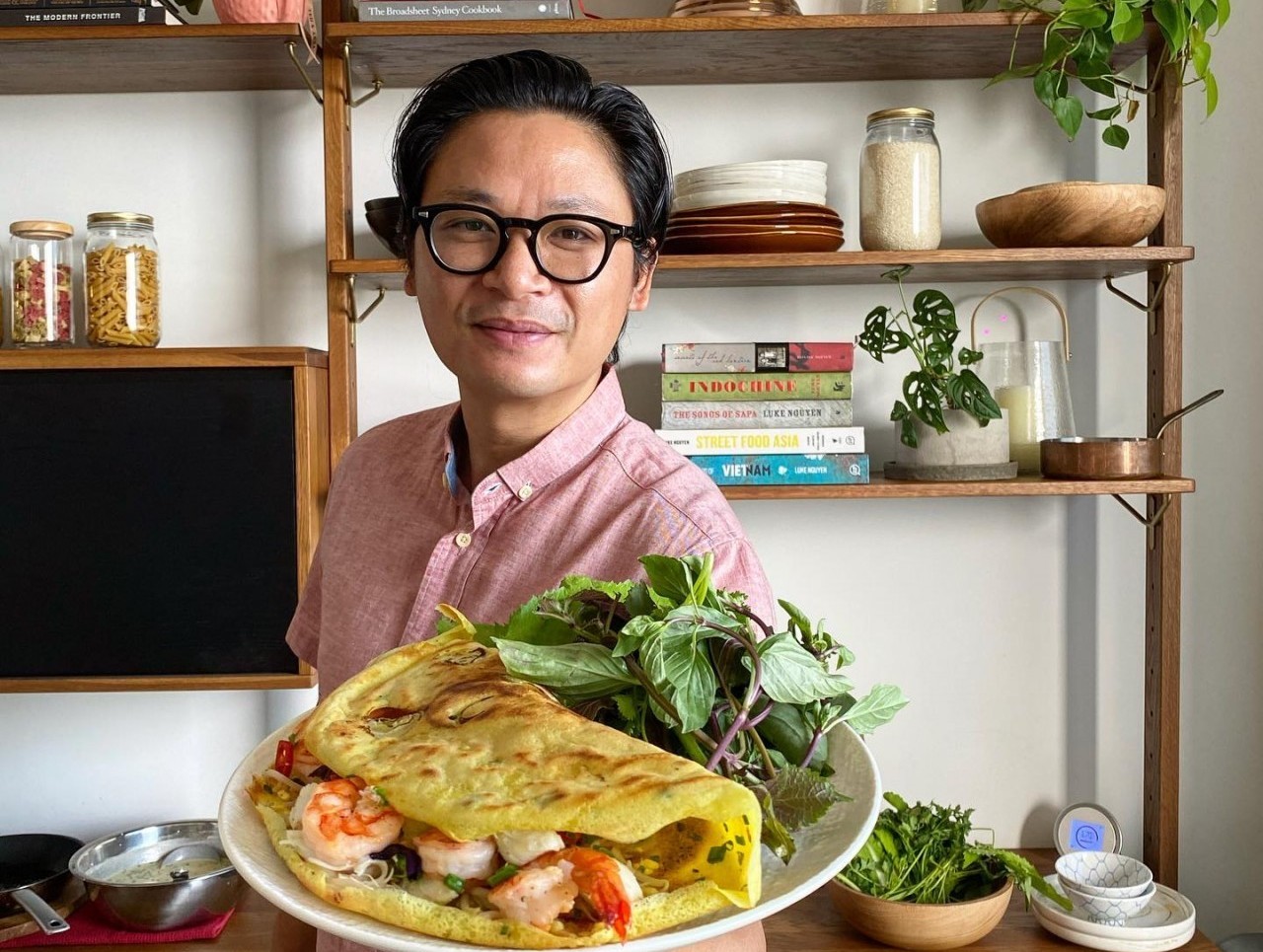 Australian-Vietnamese Chef Promotes Vietnamese Cuisine to International Friends