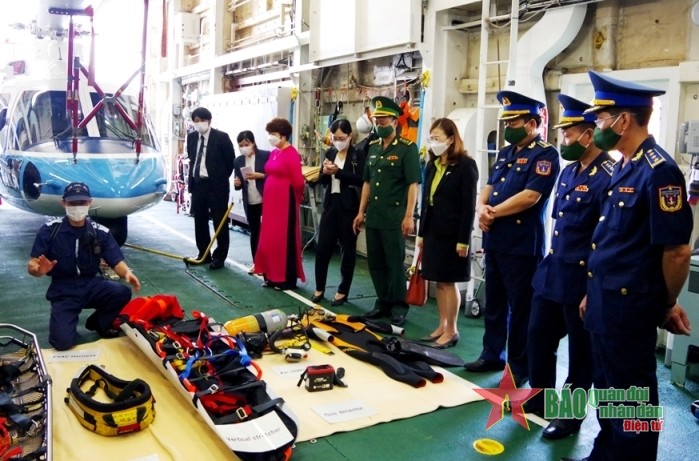 vietnam japan conduct search rescue drills at sea