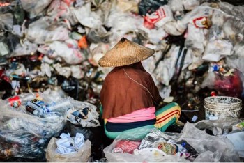 Southeast Asia Startups Turn Plastic Waste into Consumer Goods
