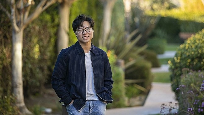 english papers in vietnam Vietnamese-Born Student Creates Cancer-Detecting Toothbrush