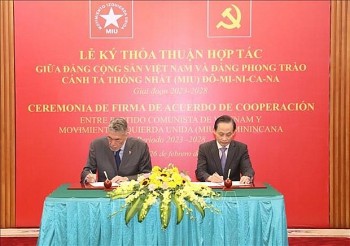 Vietnam, Dominican Republic's Parties Beef up Cooperation