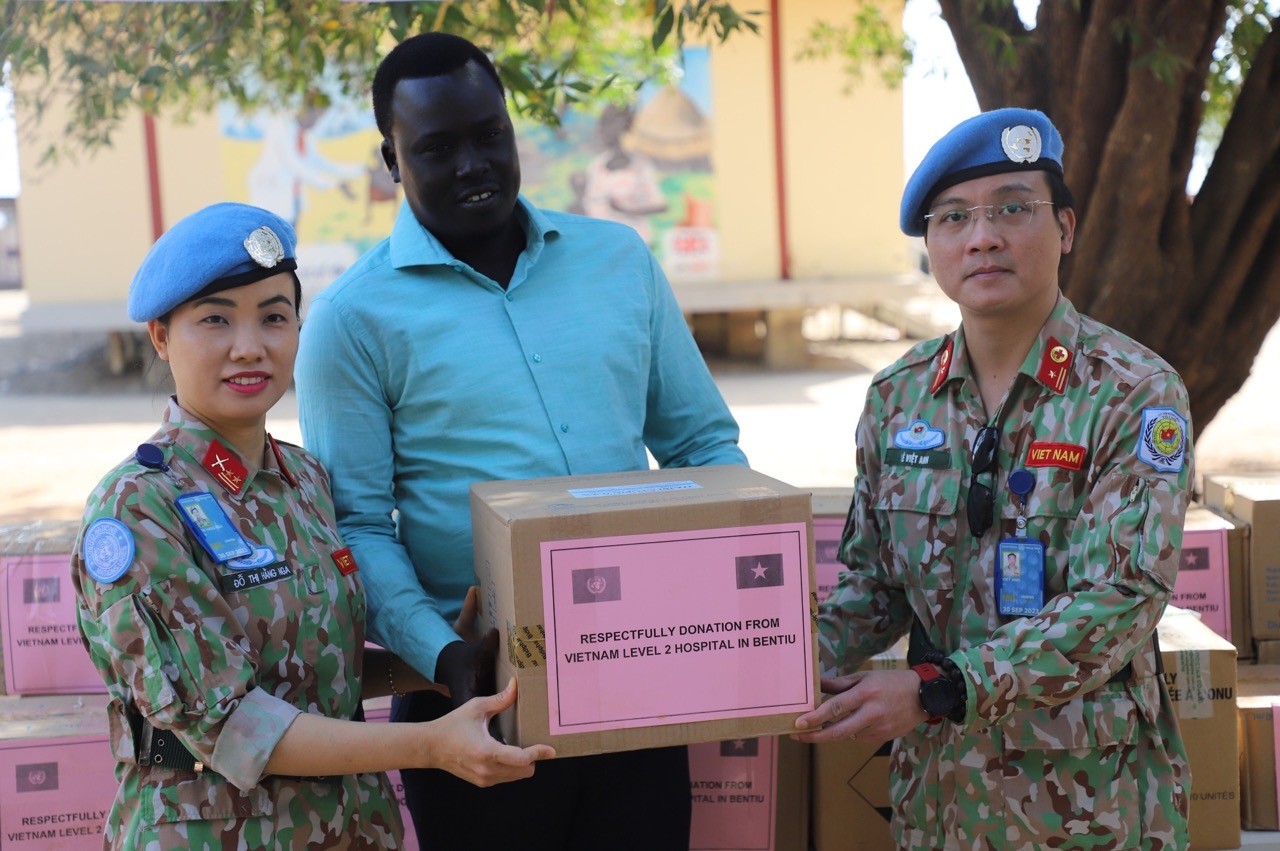 vietnamese blue beret doctors marks their special day in south sudan