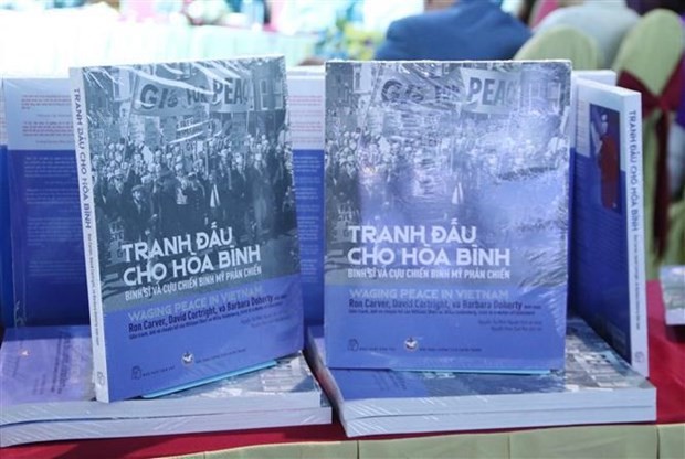 Vietnamese Version of The Book “Waging Peace in Vietnam” Launched