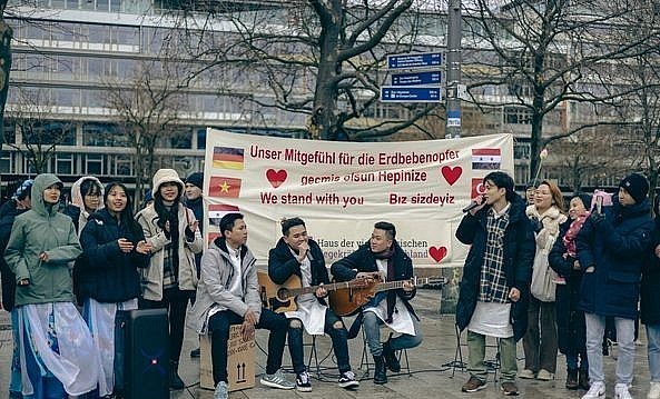 Overseas Vietnamese Students in Germany Support Earthquake Survivors