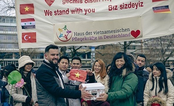 Overseas Vietnamese Students in Germany Support Earthquake Survivors