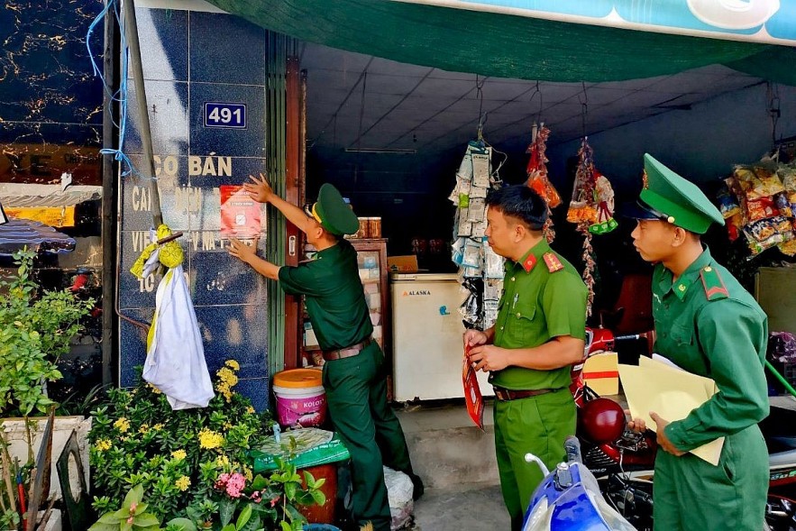 An Giang Border Guards Crackdown on Tobacco Smuggling
