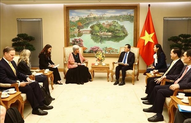 Deputy Prime Minister Tran Luu Quang hosts US Under Secretary of Commerce for International Trade Marisa Lago. Photo: VNA