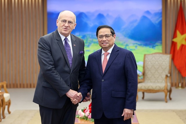 vietnam poland seek ways to forge multi faceted cooperation