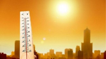 Vietnam News Today (Mar. 23): First Heat Wave Bakes Vietnam in 2023, Temperature Rises to 39℃