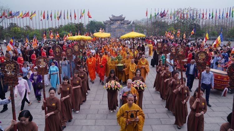 sacred bodhi tree enhances vietnam sri lanka ties