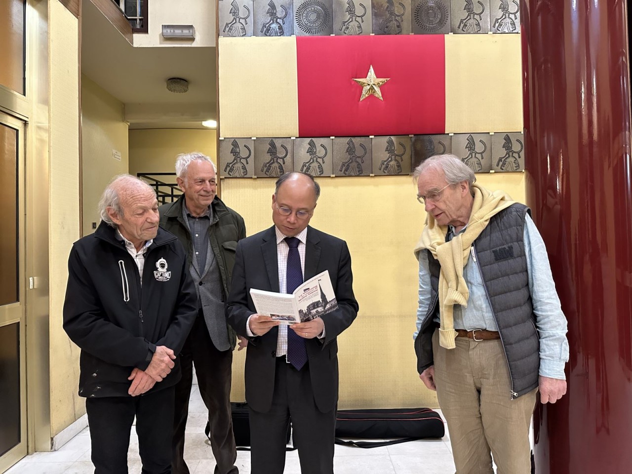 Meeting Three People Planting Vietnam Flag atop Notre Dame Cathedral Paris in 1969