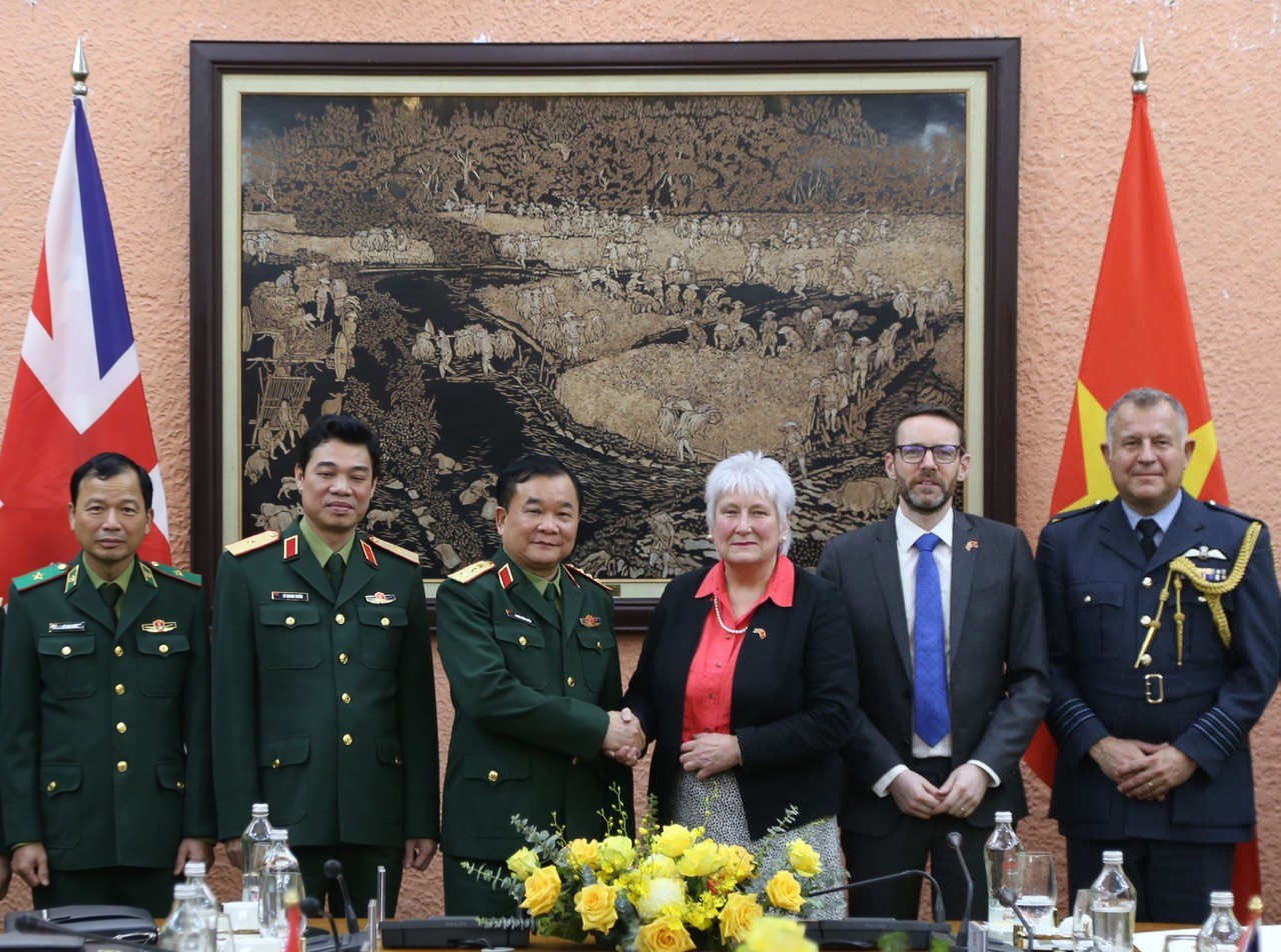 Vietnam, UK Hold Fourth Defence Policy Dialogue
