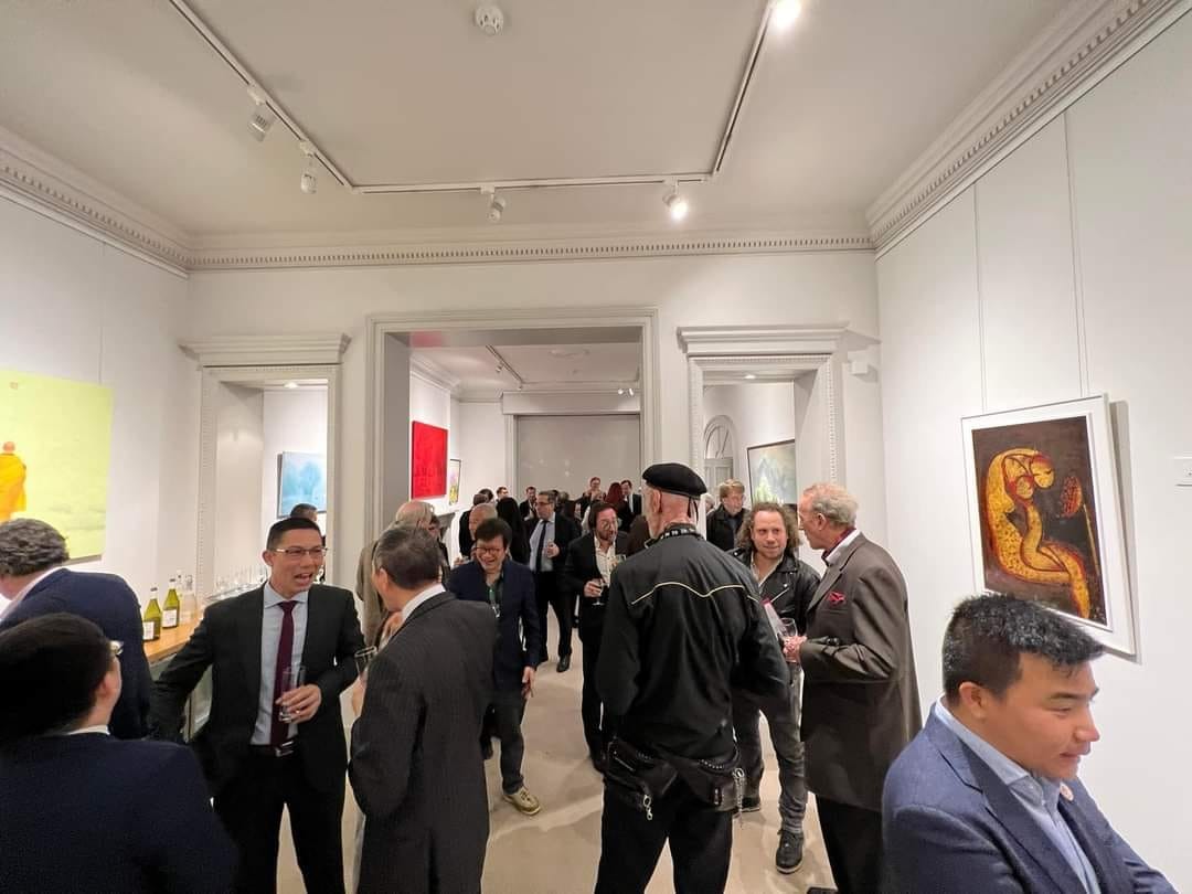 Paintings by 10 Vietnamese Contemporary Artists Exhibited in UK