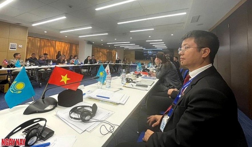 Tran Van Manh, vice president and general secretary of the Vietnam Federation of UNESCO Associations, and Editor-in-Chief of Ngay Nay Magazine, represents Vietnam, at the AFUCA Executive Board meeting in Almaty, Kazakhstan on April 2. (Photo: ngaynay.vn)