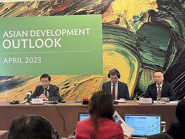 ADB: Growth Support Policies Help Vietnam Cope with Disadvantages