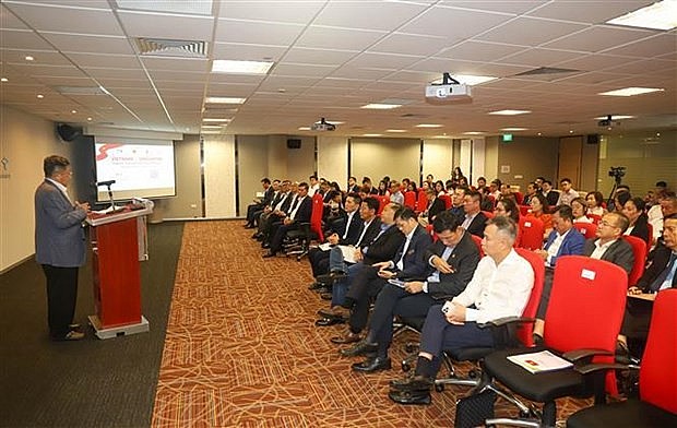 Vietnam News Today (Apr. 7): Seminar Examines Ways to Boost Vietnam-Singapore Logistic Cooperation