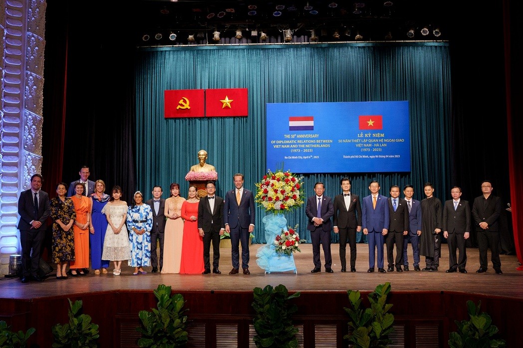 Delegates attend the ceremony. Photo: VNA