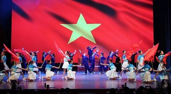 Vietnamese History Conveyed Through English Theatrical Performance