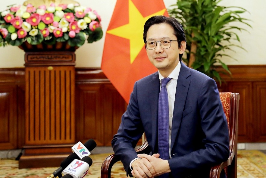 Vietnam News Today (Apr. 9): s