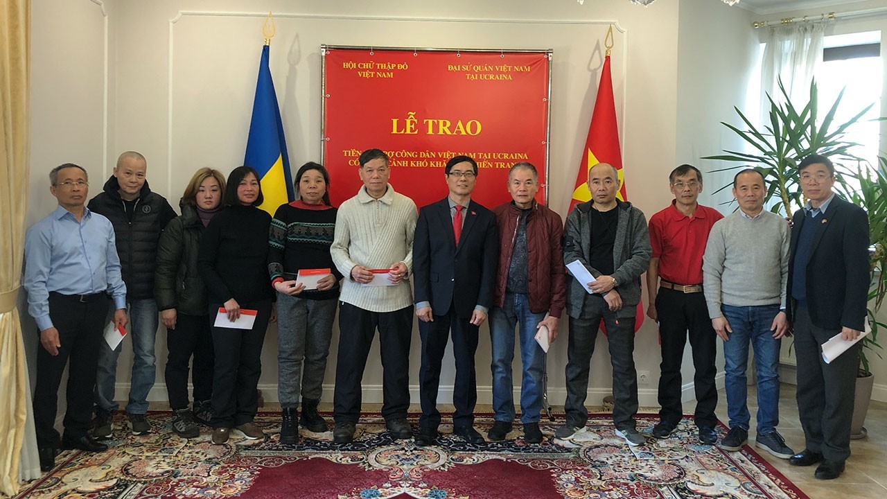 vietnamese citizens in ukraine supported during the conflict