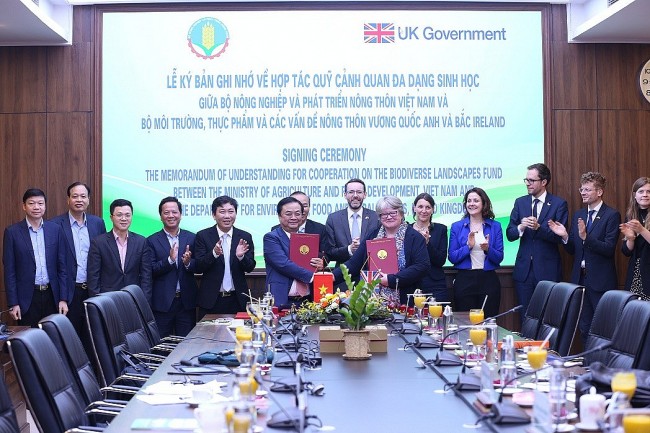 Vietnam, UK Sign MoU on Biodiverse Landscapes Fund