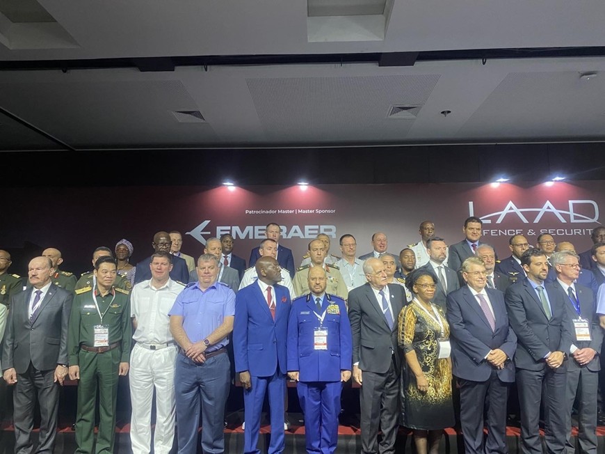 vietnam attends latin americas largest defense show in brazil