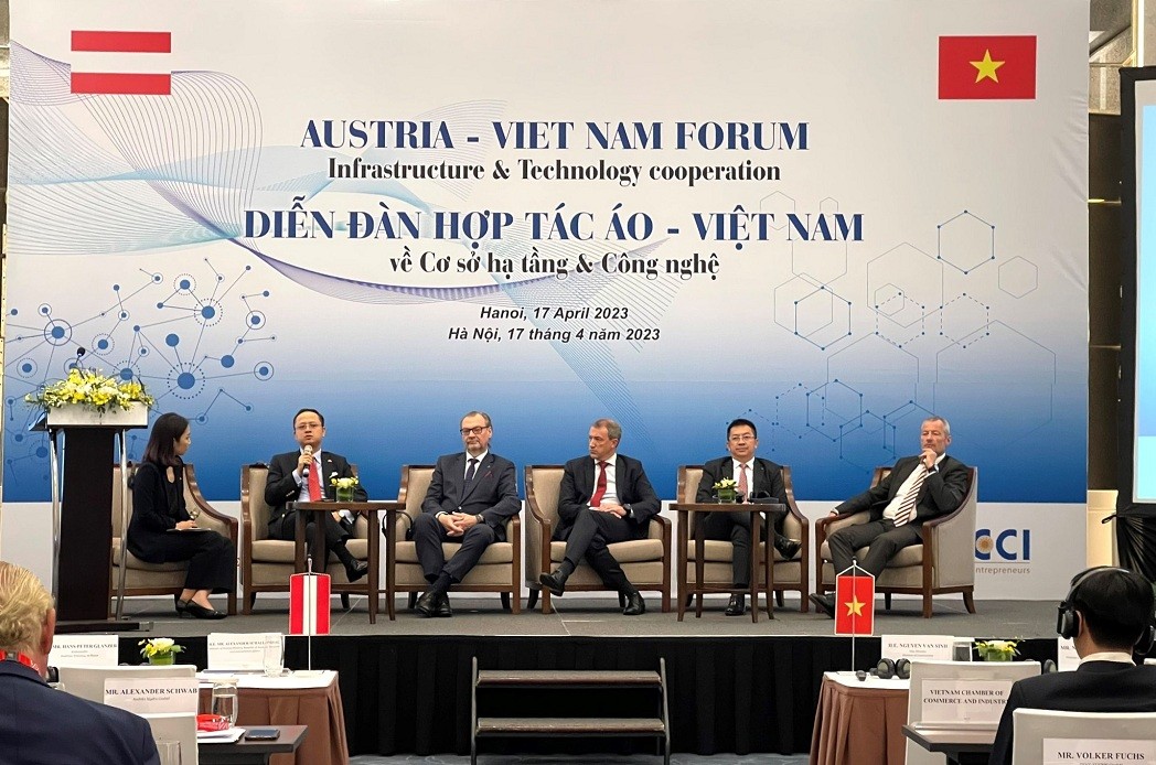 the Austria - Vietnam Forum on Infrastructure and Technology Cooperation.