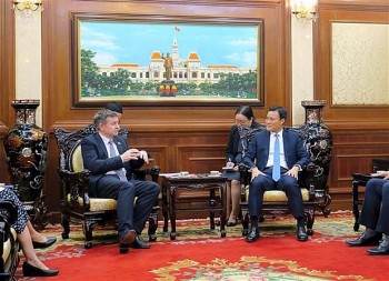 Ho Chi Minh City, OIF Beef up Bilateral Relations