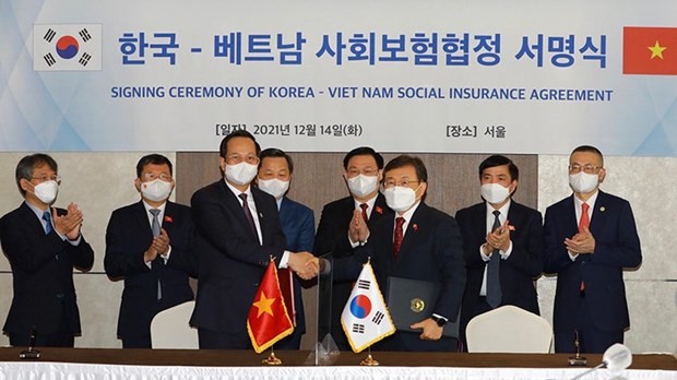 Vietnam-RoK Promote Cooperation on Social Insurance for Guest Workers